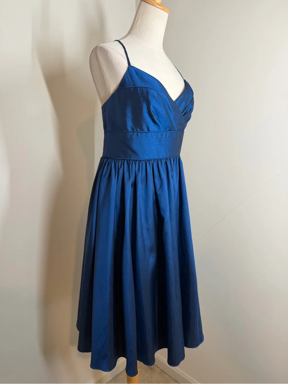 WTOO by Watters & Watters -SZ 10- Blue Formal Fit & Flare Dress